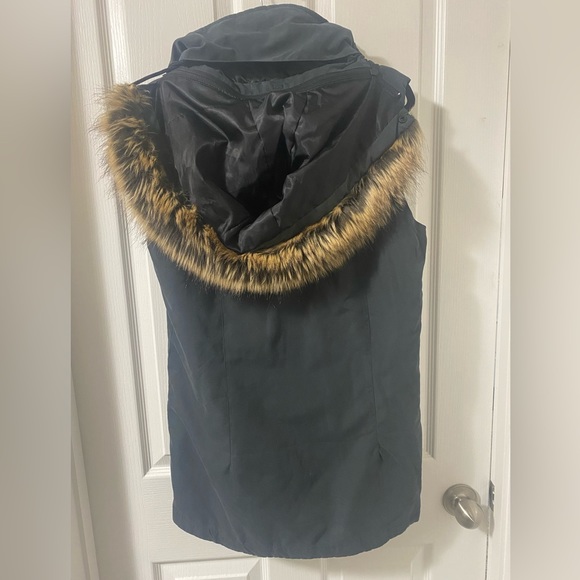 Womens Volcom Vest - Picture 2 of 3